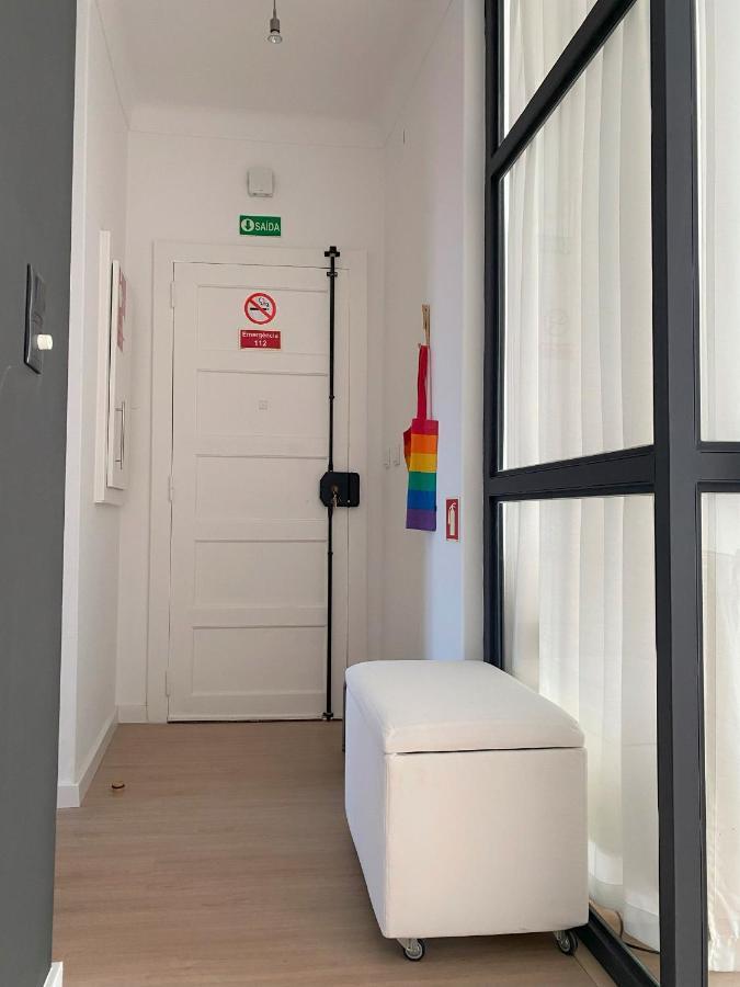 Lisbon, Renovated T2 Apartment Portas De Benfica Amadora Exterior photo